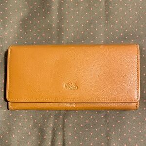 Chic Mustard Leather Wallet